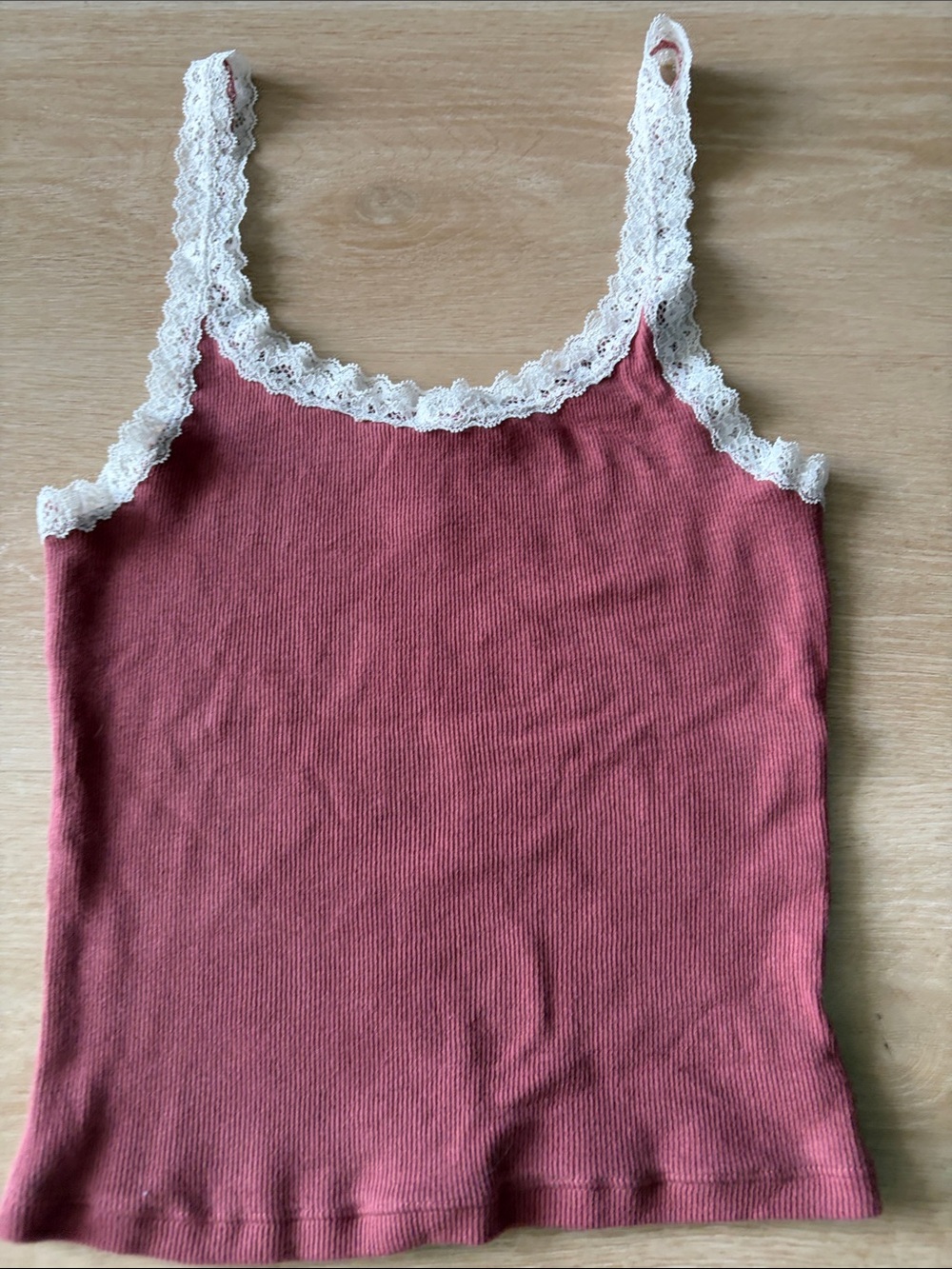 Divided Lace-Trim Ribbed Tank Top - Dusty Rose
